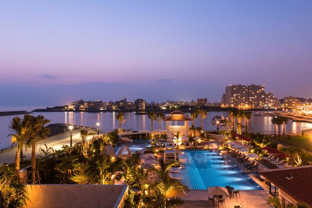 ダブルツリー by ヒルトン沖縄北谷リゾート 屋外プール